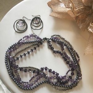 💐 Necklace and matching Earings Set!